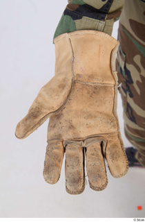 Weston Good SG - Details of Uniform gloves hand 0004.jpg